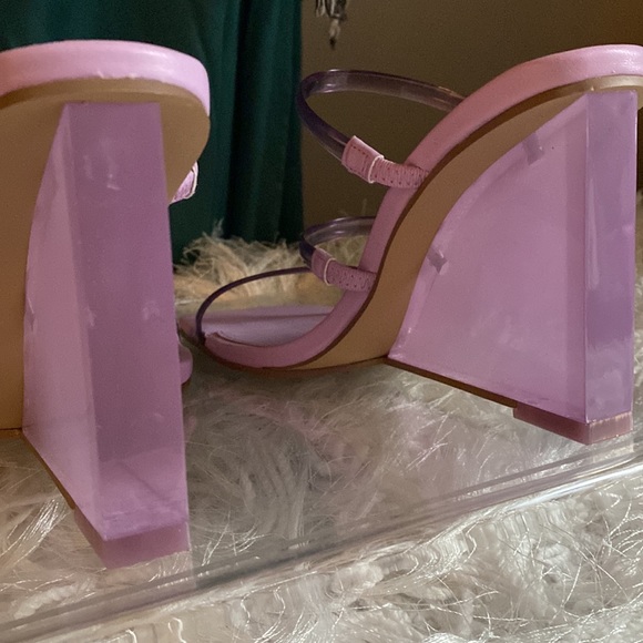 Steve Madden Women’s Clear Transparent Wedge Slide On Sandals in Purple Lilac - Picture 4 of 7